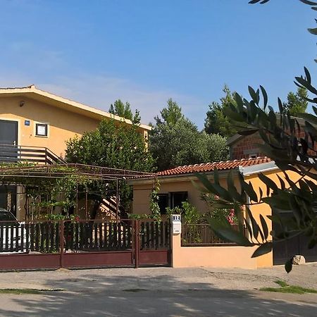 Apartment Savic Starigrad Paklenica Exterior photo