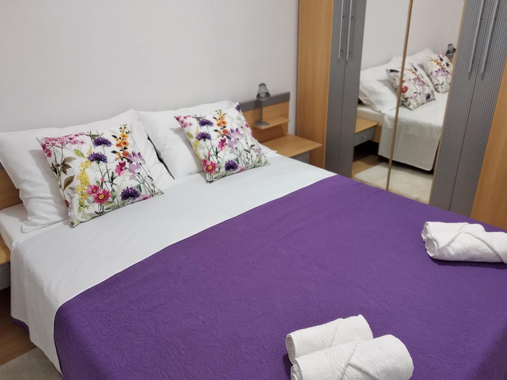 Apartment Savic Starigrad Paklenica Exterior photo
