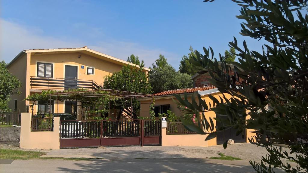Apartment Savic Starigrad Paklenica Exterior photo